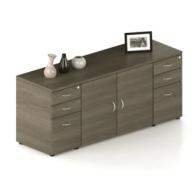 Credenza con Pedestales y Puertas Abatibles Techno